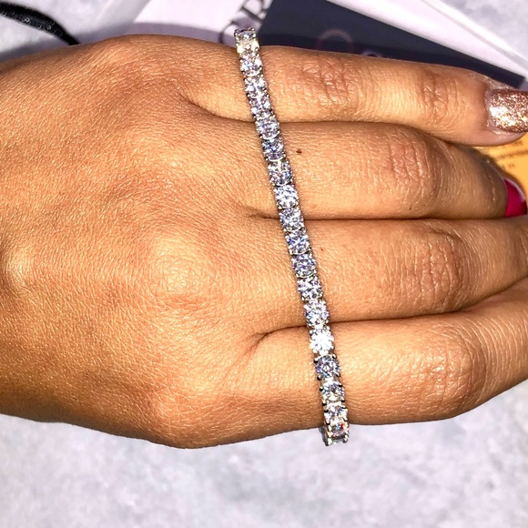 GRA certified VVS  moissanite diamond tennis bracelet 3.9mm Pass Diamond testers - Picture 7 of 10